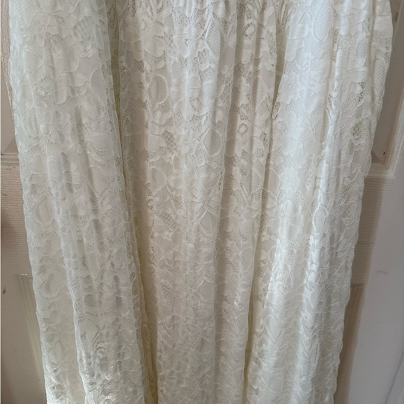 NWT Torrid Elegant White Lace Midi Off-Shoulder Dress size 2 - Picture 5 of 9